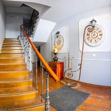 Dwo Abaster Lejlighed *