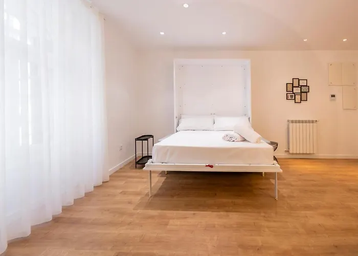 Dwo Abaster アパート ソリア