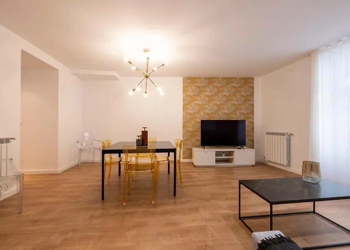 Dwo Abaster アパート