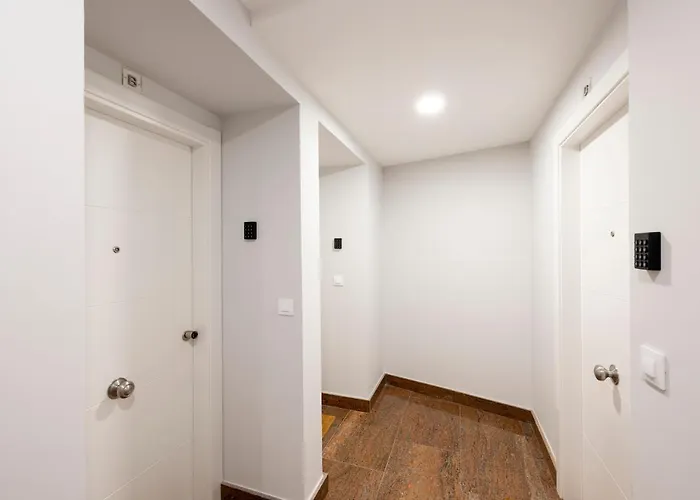 アパート Dwo Abaster