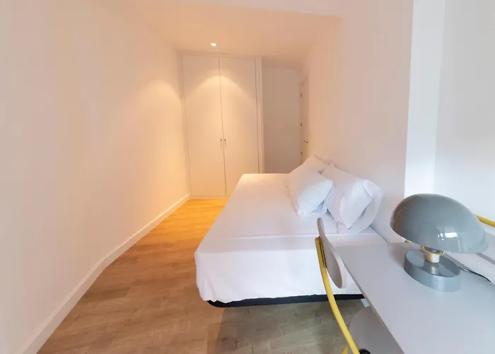 Dwo Abaster アパート ソリア